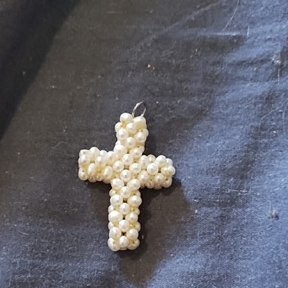 Elegant Pearl Cross Pendant Necklace